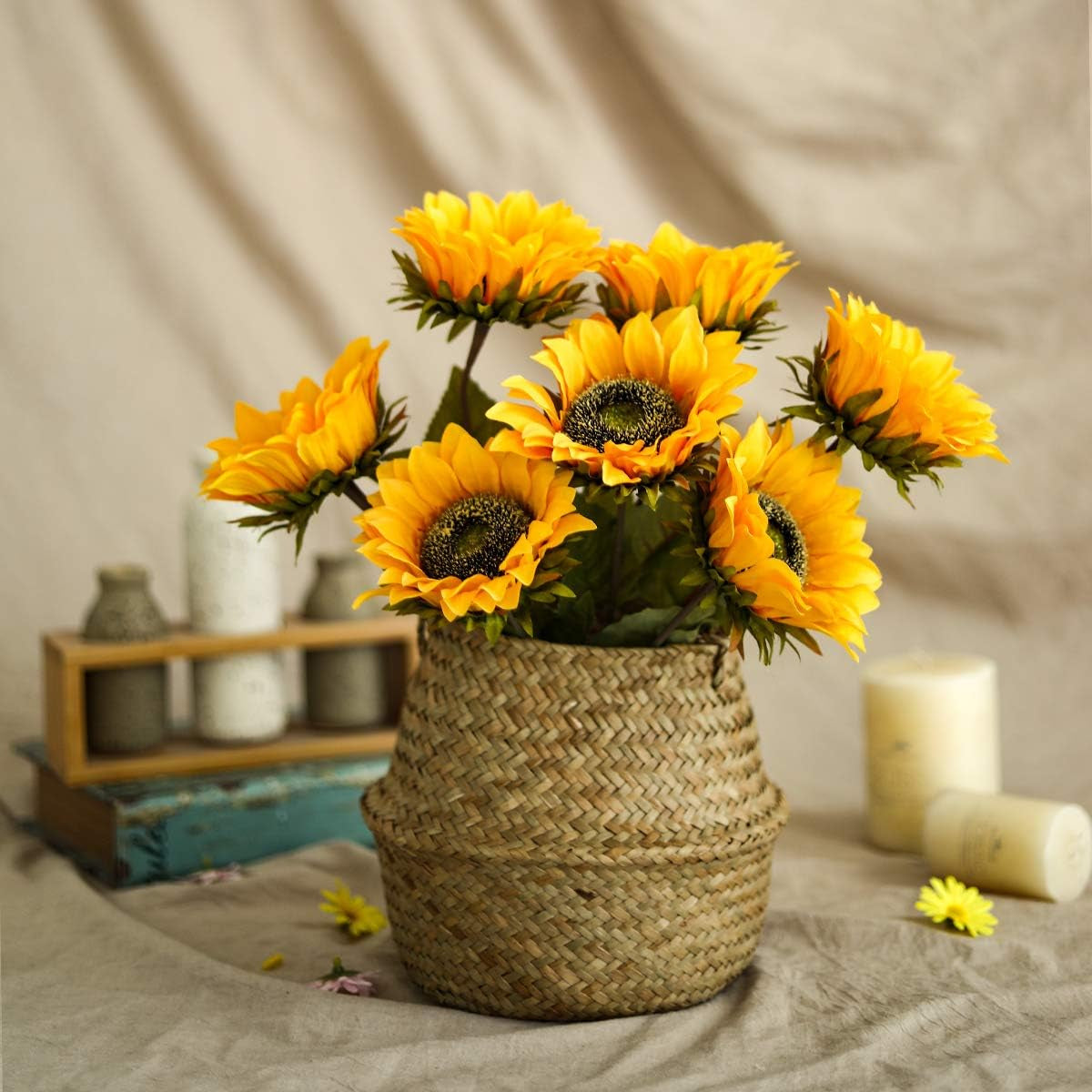 Fake Sunflowers Artificial Flowers Large Long Stems Artificial Sunflowers Bouquet 7 Pcs Faux Silk Real Touch Sunflowers for Party Centerpieces Home Decoration(Gold)